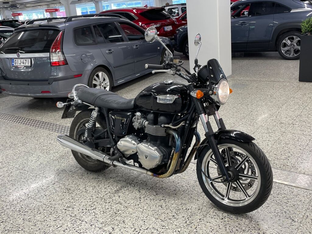 Triumph BONNEVILLE 2011 
