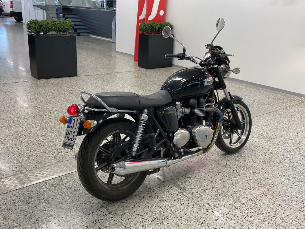 Triumph BONNEVILLE 2011 
