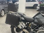 BMW R 2023 Musta