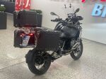 BMW R 2023 Musta