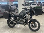 BMW R 2023 Musta
