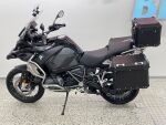 BMW R 2023 Musta