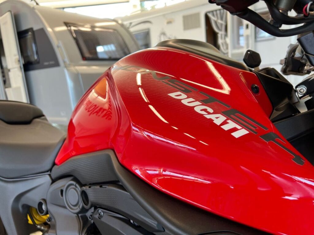 Ducati MONSTER 2021 