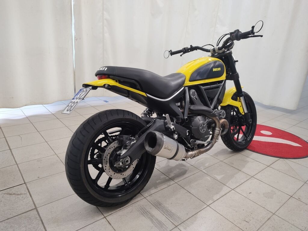Ducati Scrambler 2015 Keltainen