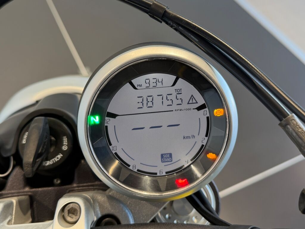 Ducati Scrambler 2015 Keltainen