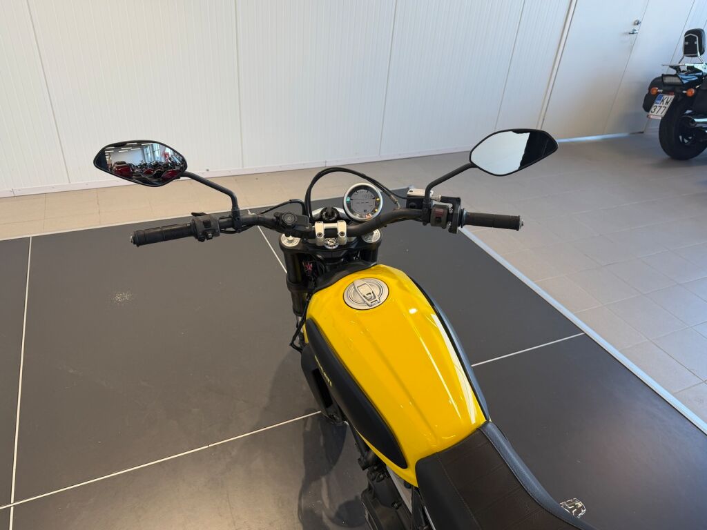 Ducati Scrambler 2015 Keltainen