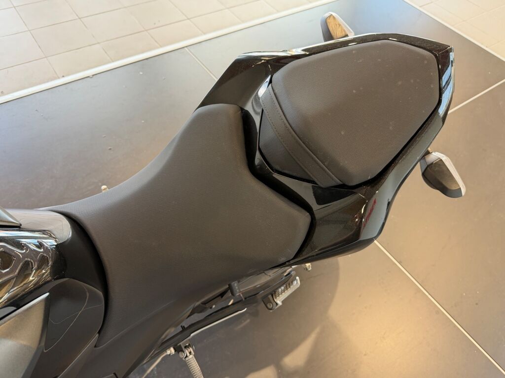Kawasaki Z 2017 Musta