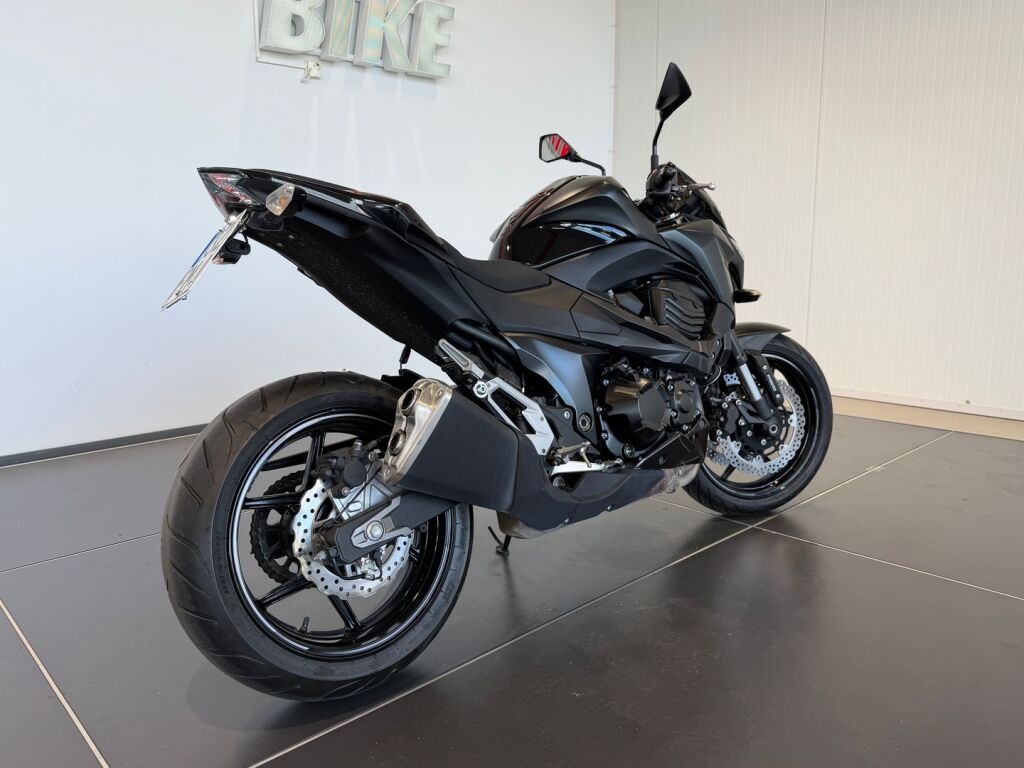 Kawasaki Z 2017 Musta