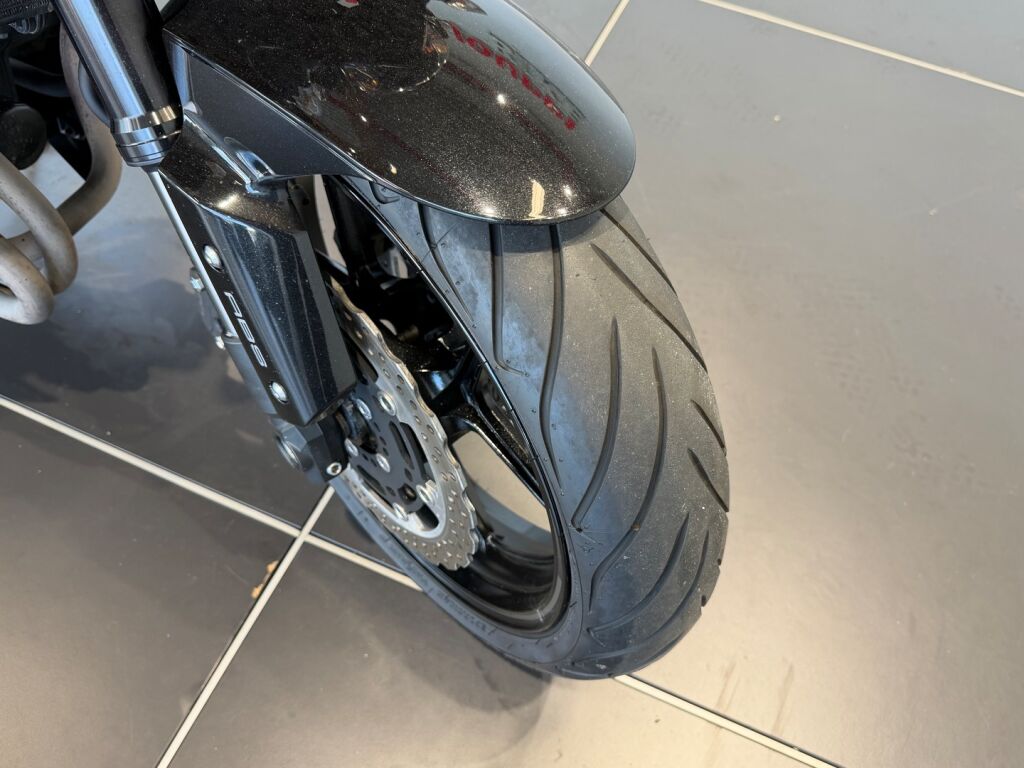 Kawasaki Z 2017 Musta