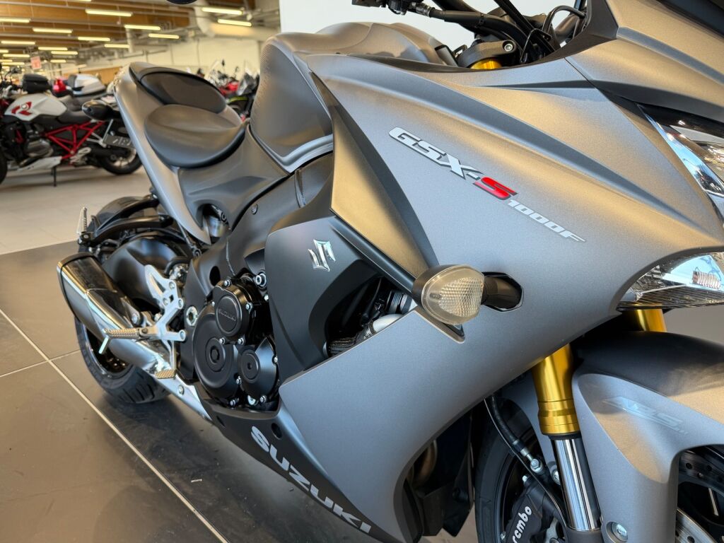 Suzuki GSX-S 2016 