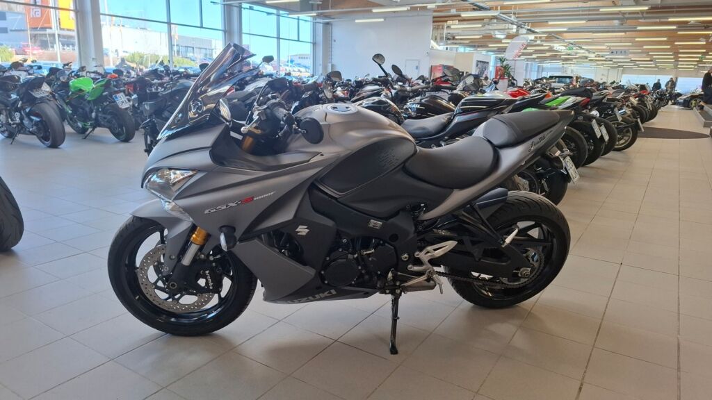 Suzuki GSX-S 2016 