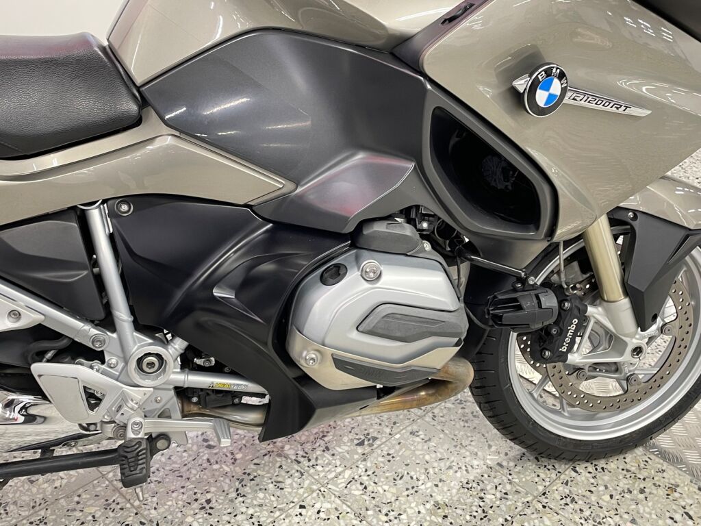 BMW R 2016 Hopea