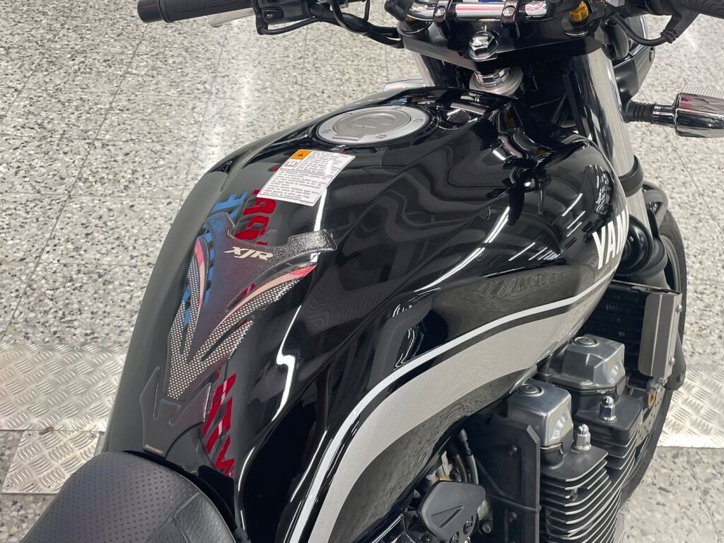 Yamaha XJR 2011 