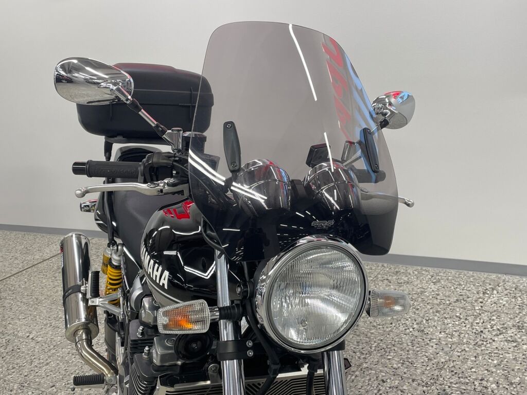 Yamaha XJR 2011 