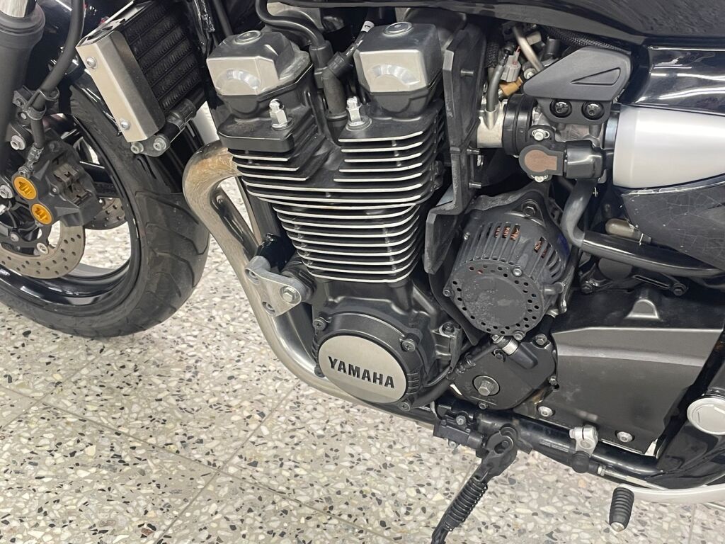 Yamaha XJR 2011 