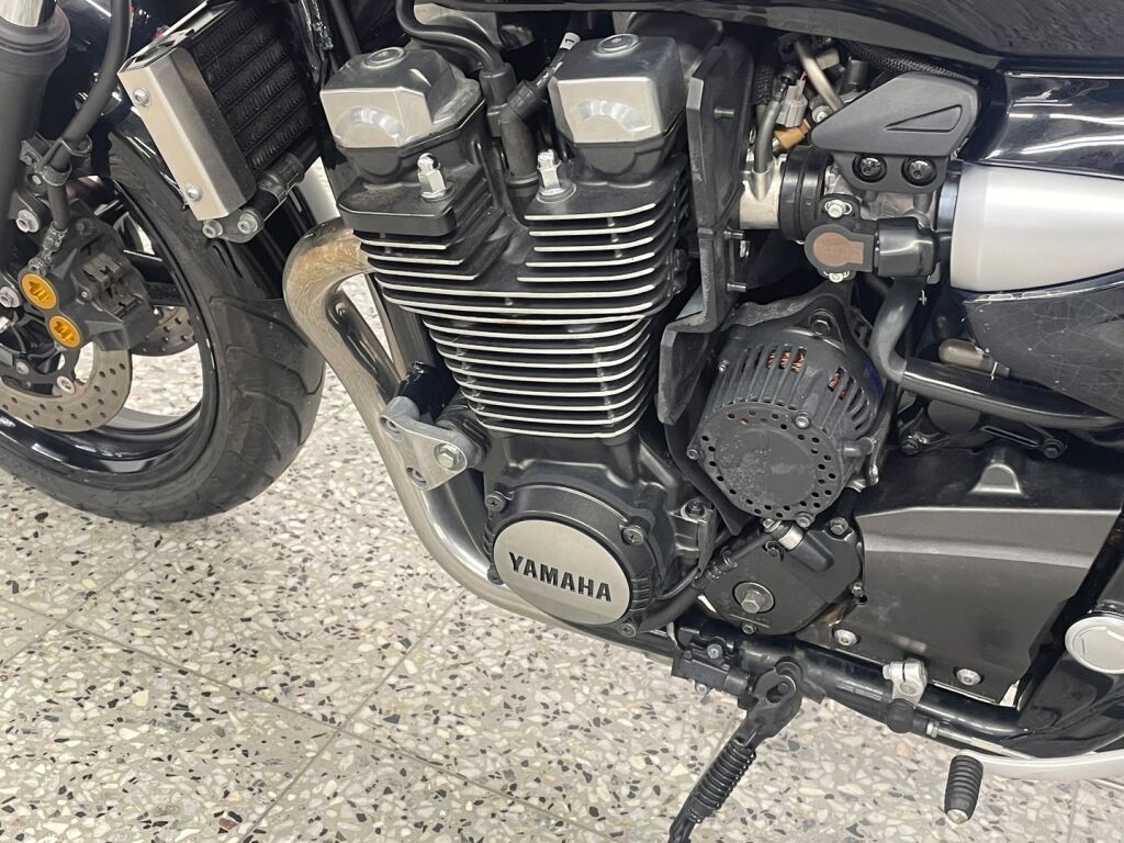 Yamaha XJR 2011 