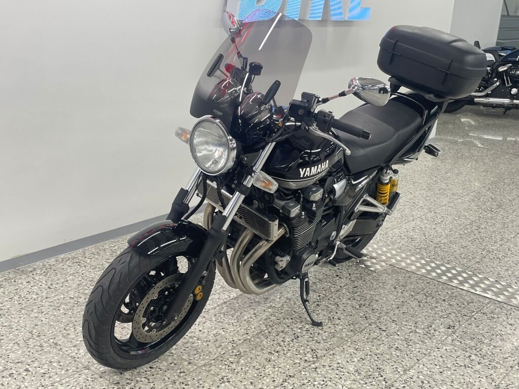 Yamaha XJR 2011 