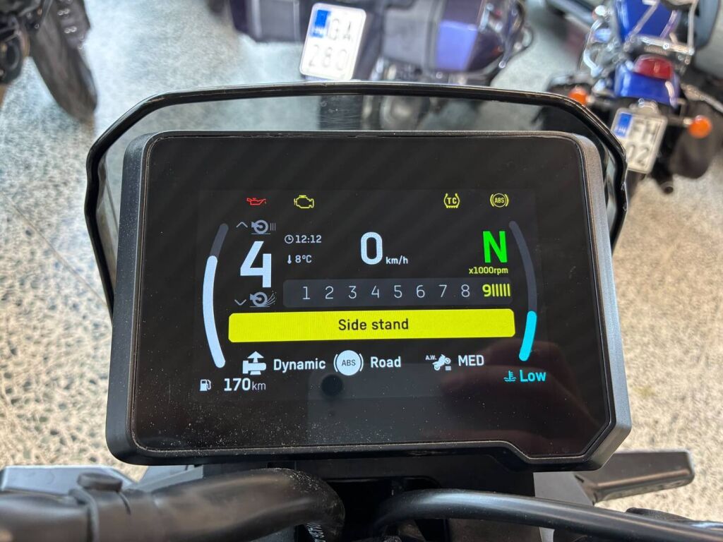 Husqvarna SVARTPILEN 2024 