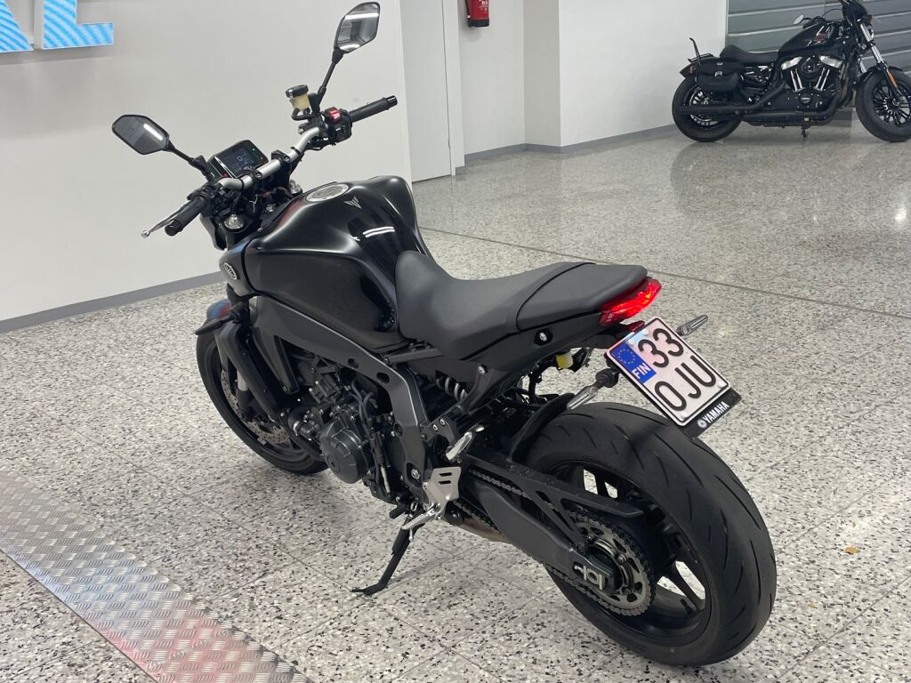 Yamaha MT-09 2024 