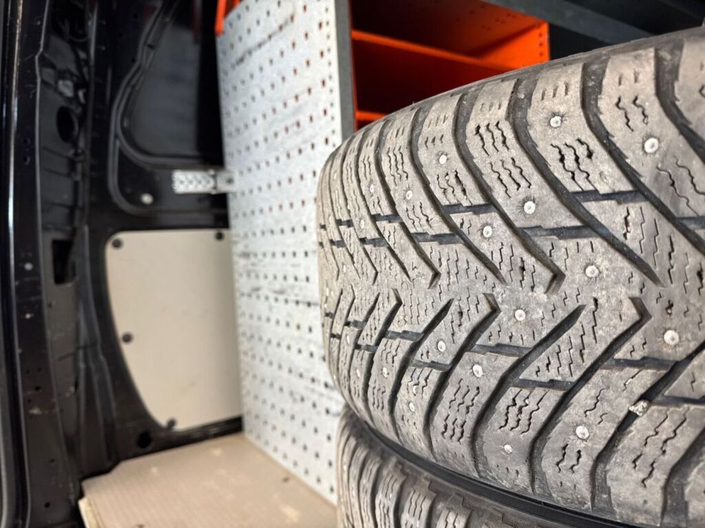 Mercedes-Benz Vito 2018 Musta