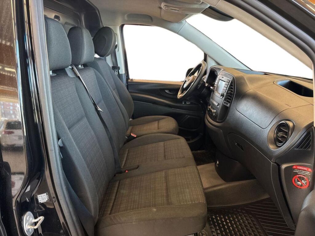 Mercedes-Benz Vito 2018 Musta
