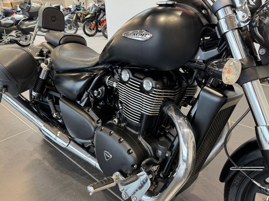 Triumph THUNDERBIRD 2013 