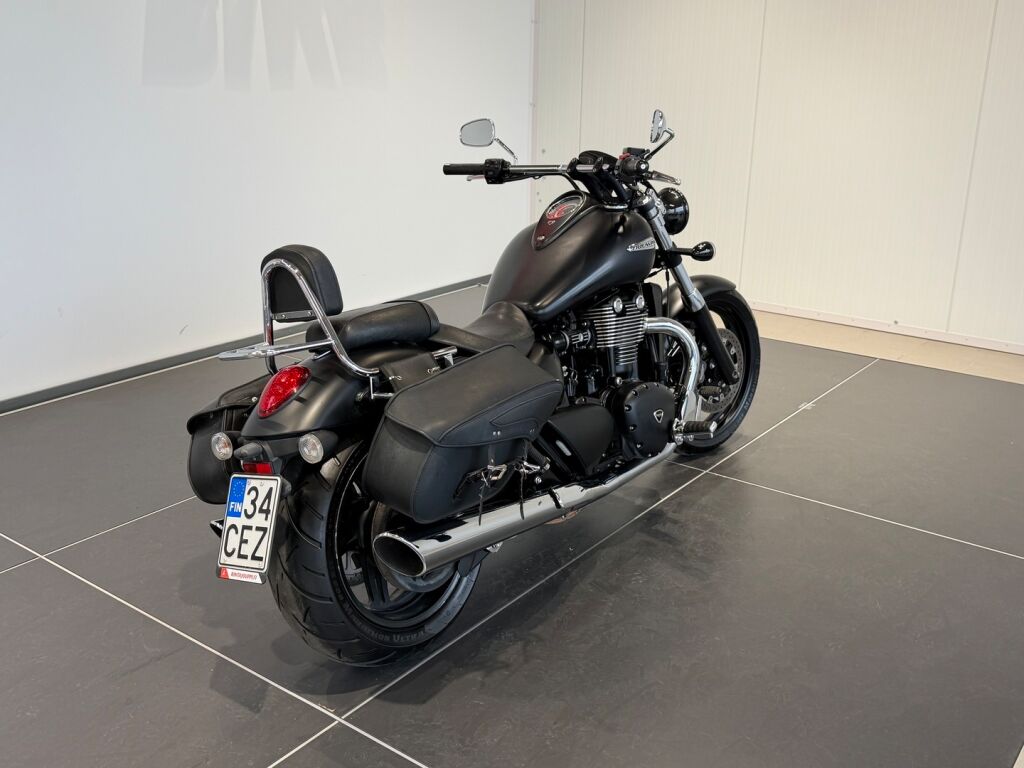 Triumph THUNDERBIRD 2013 