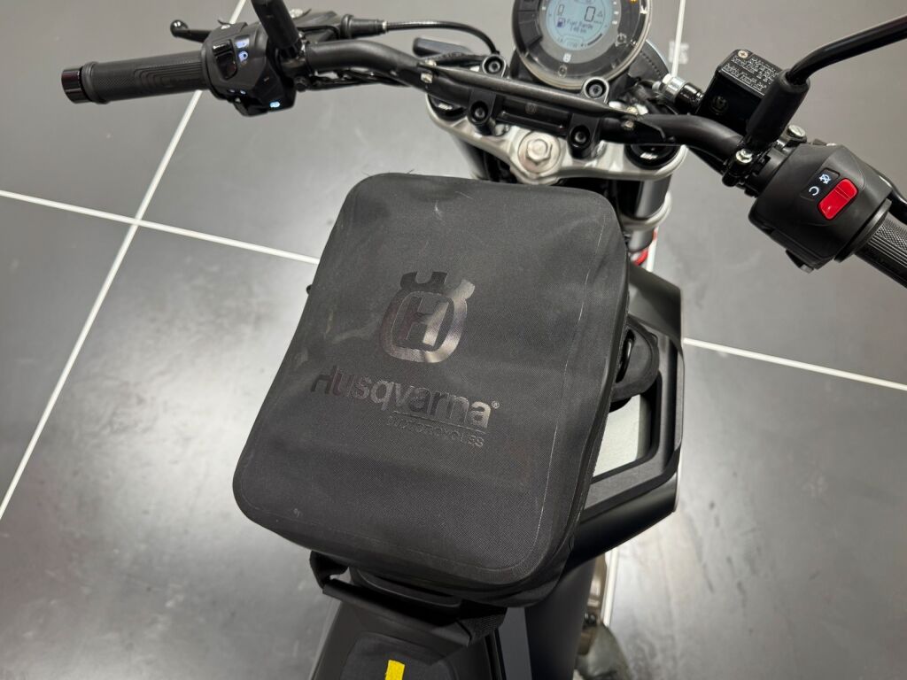 Husqvarna SVARTPILEN 2020 