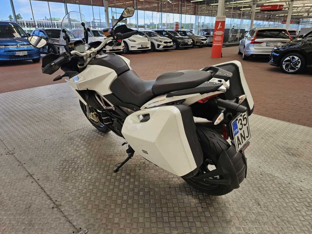 Aprilia CAPONORD 2015 