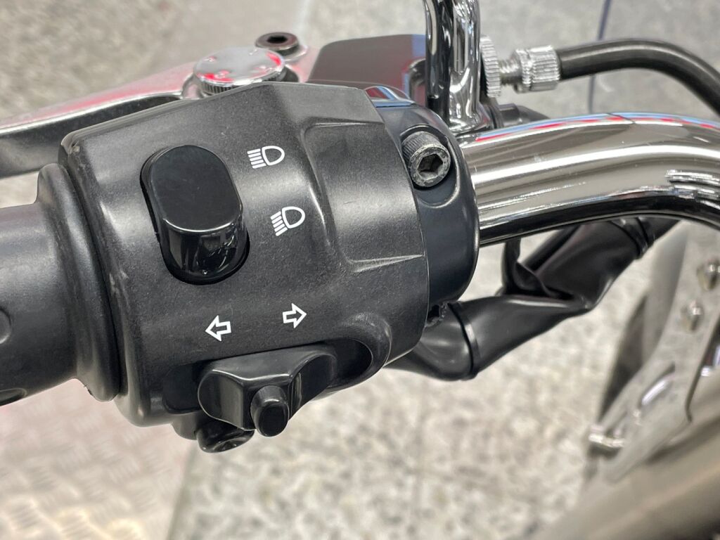 Triumph AMERICA 2013 