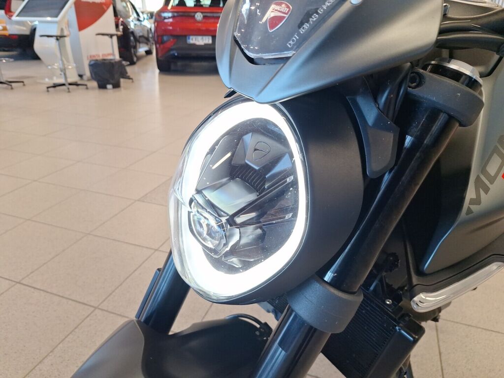 Ducati Monster 2021 