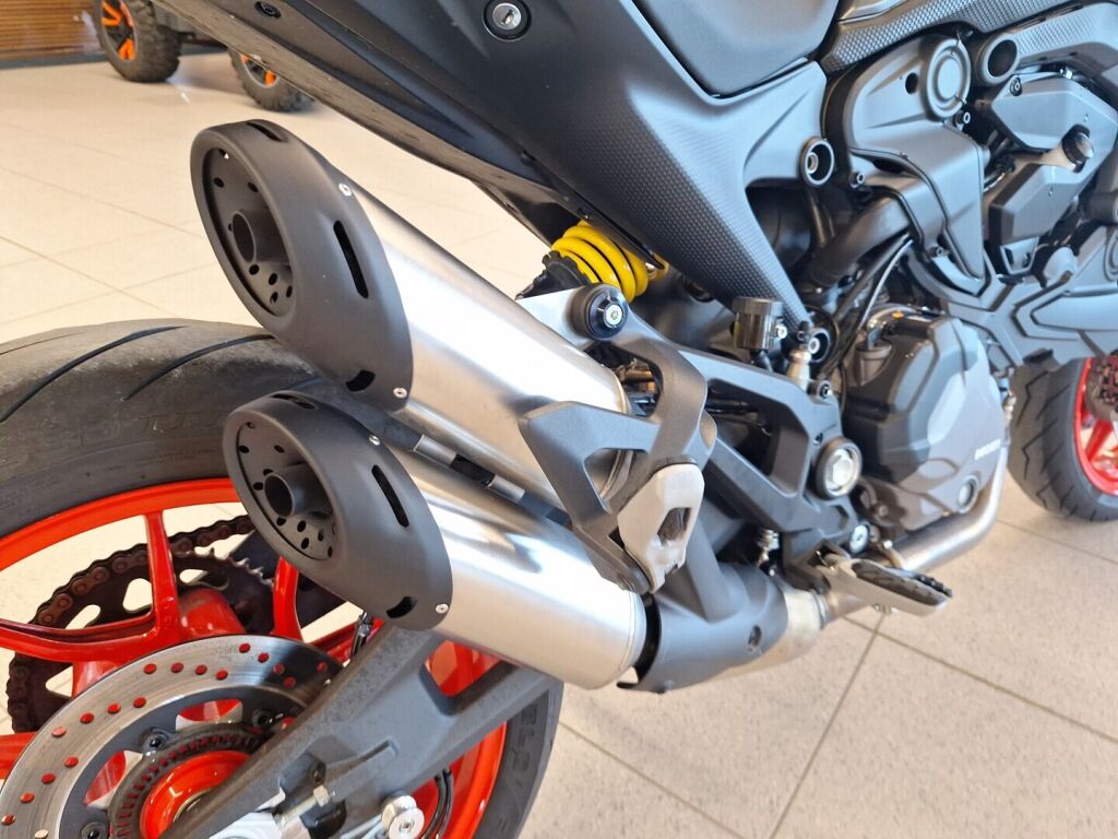 Ducati Monster 2021 