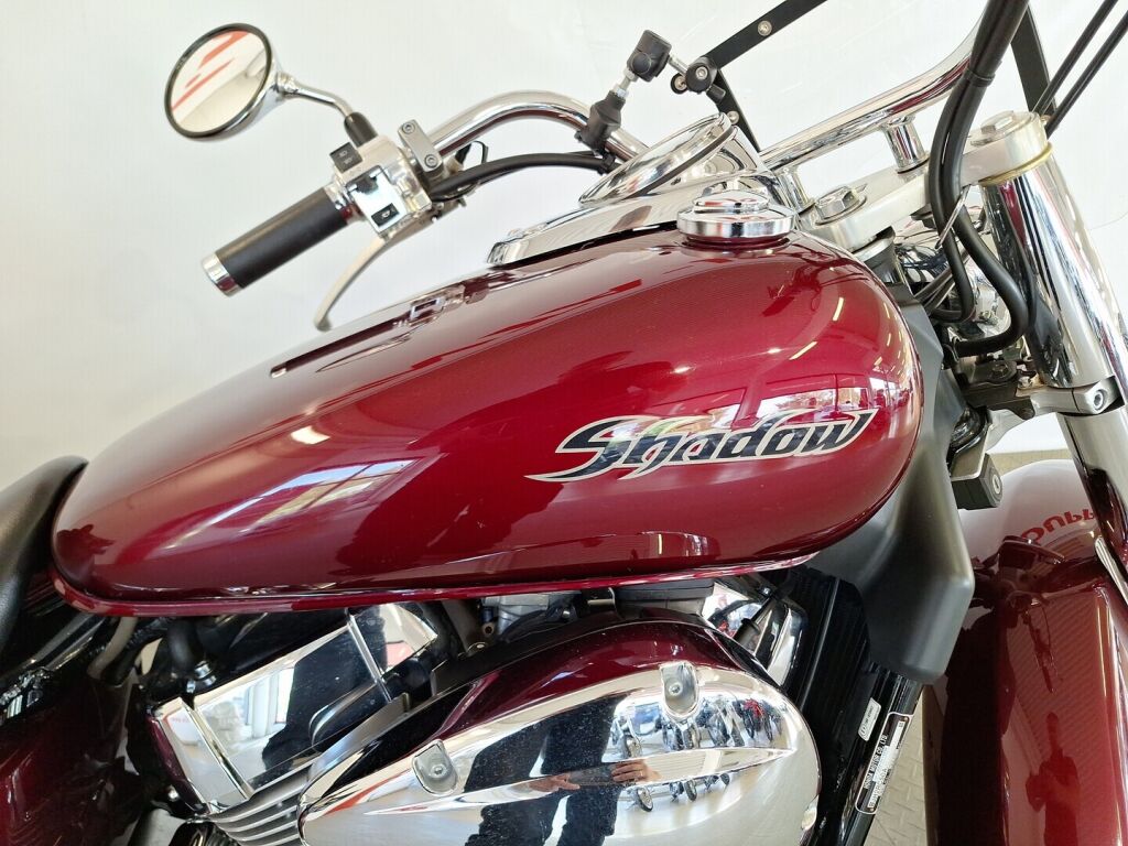 Honda VT 2005 Punainen