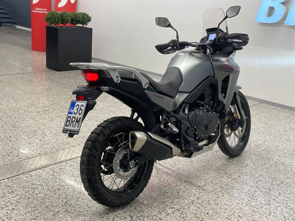 Honda XL 2023 