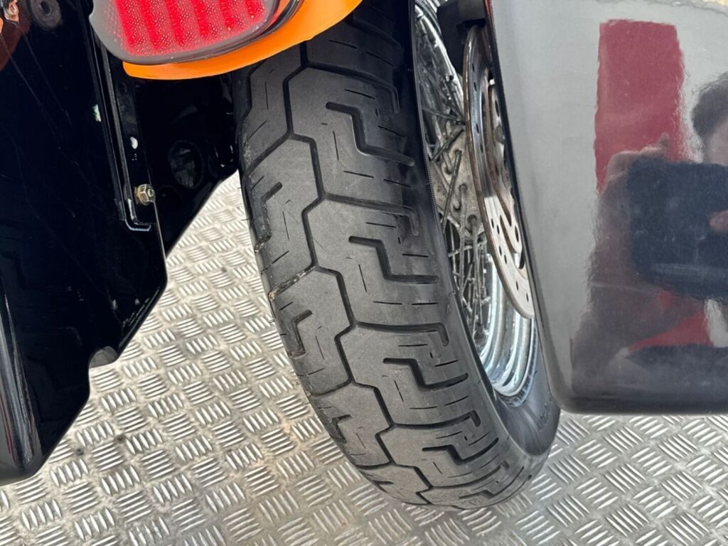 Harley-davidson Dyna Super Glide 2004 