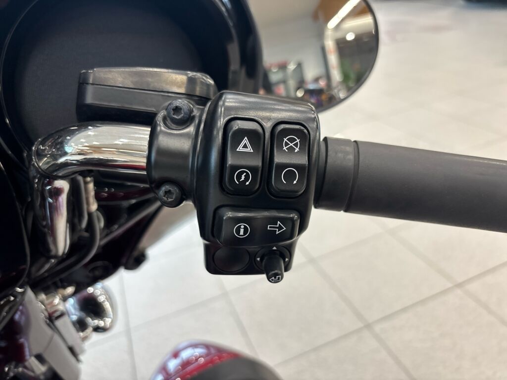 Harley-davidson TOURING 2016 Punainen