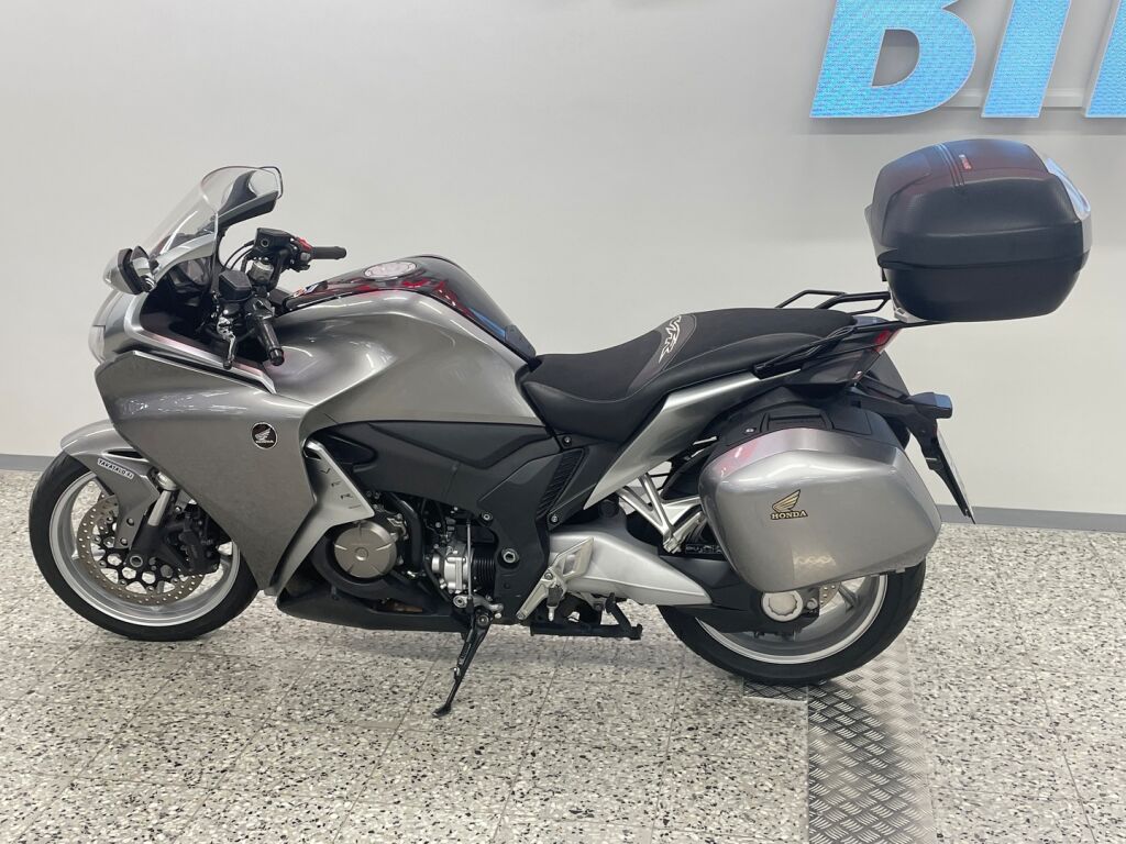 Honda VFR 2011 Hopea