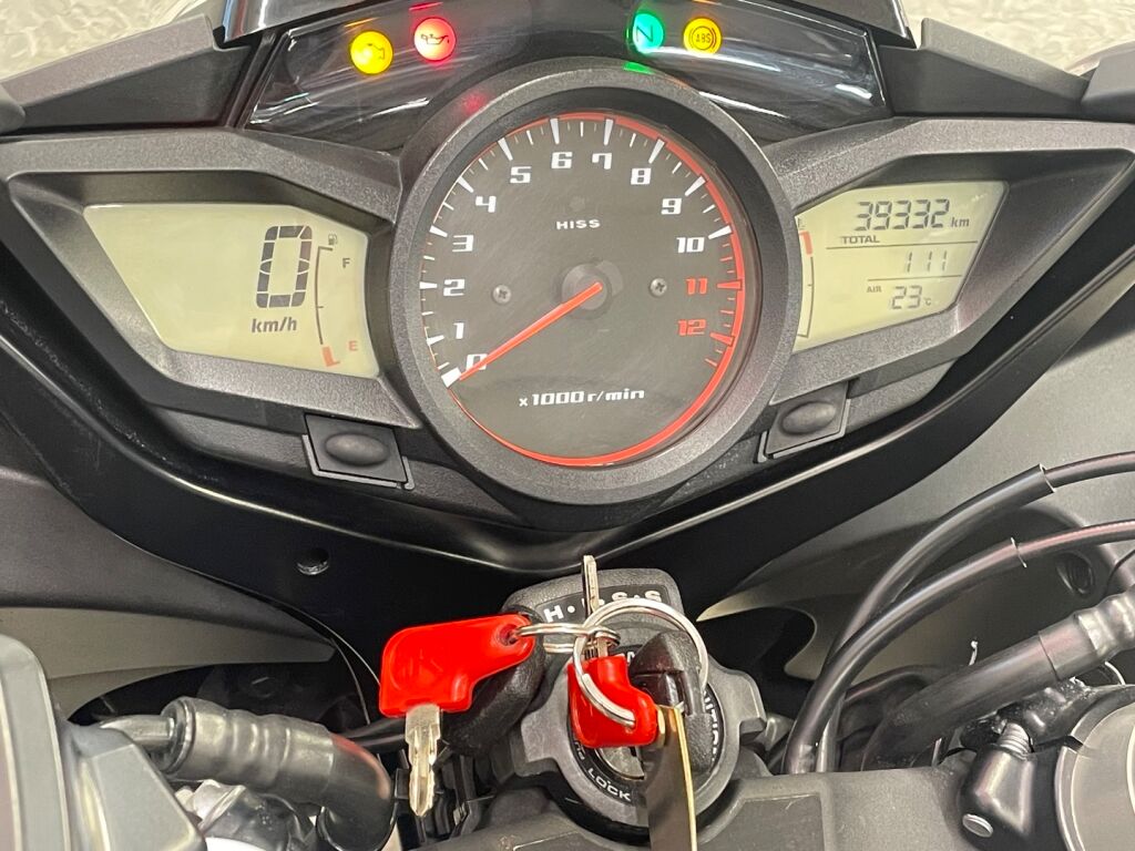 Honda VFR 2011 Hopea