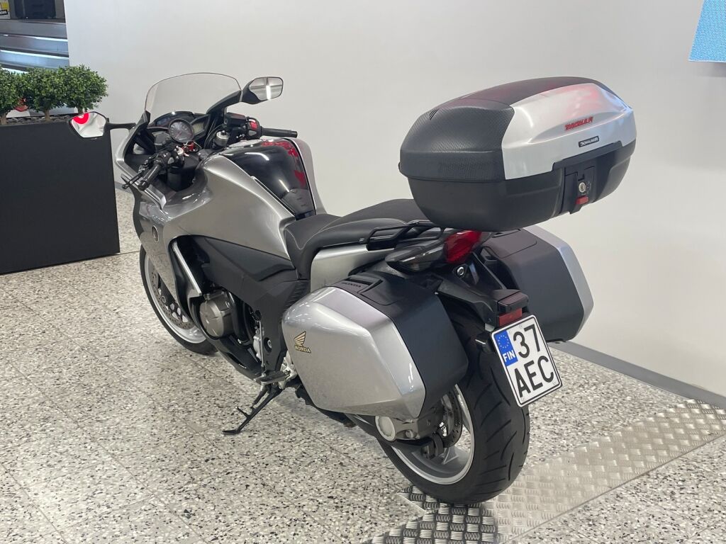 Honda VFR 2011 Hopea