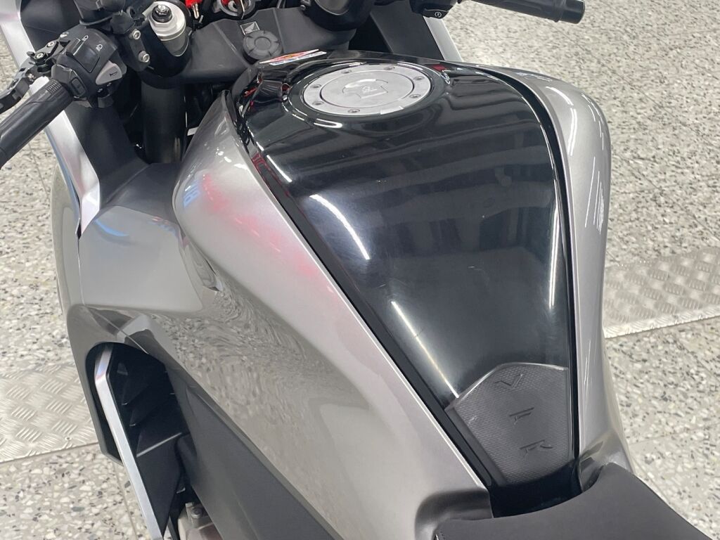 Honda VFR 2011 Hopea