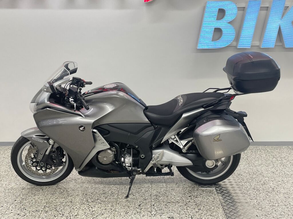 Honda VFR 2011 Hopea