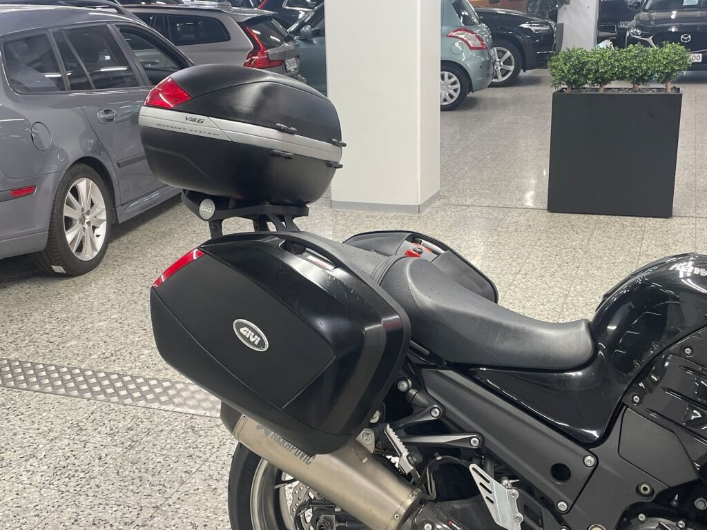 Kawasaki ZZR 2012 0