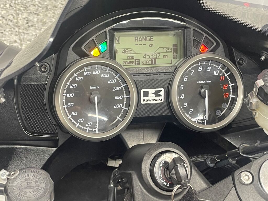 Kawasaki ZZR 2012 0