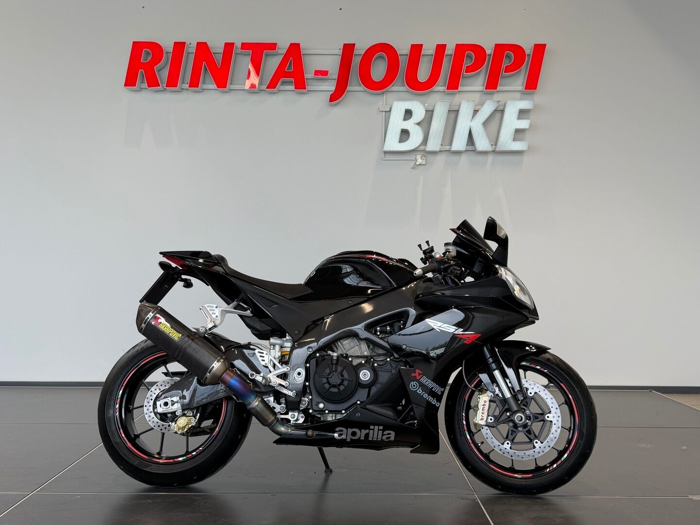 Aprilia RSV4