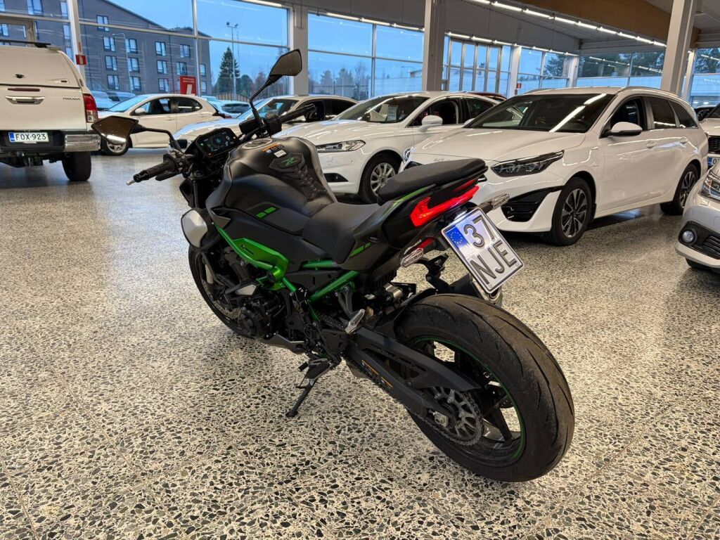 Kawasaki Z 2025 
