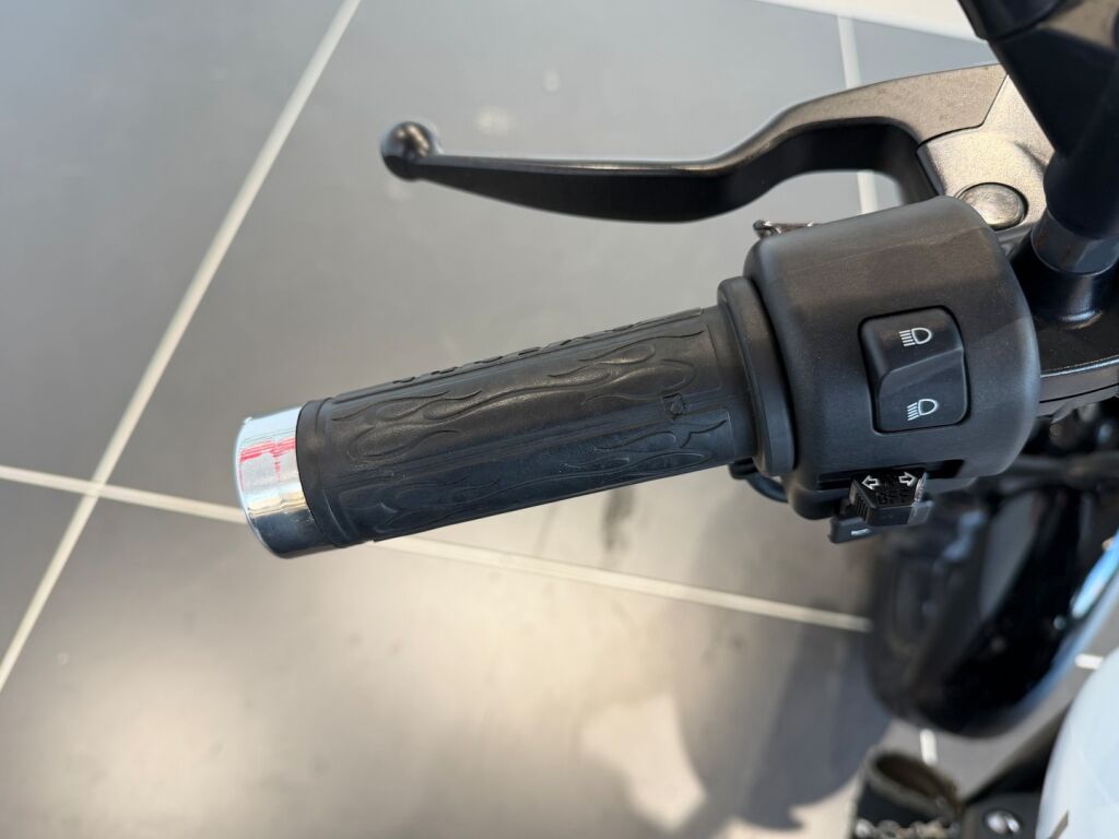 Yamaha XVS 2016 9