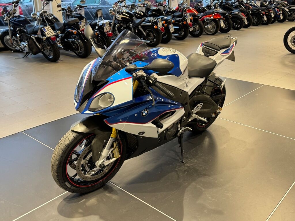 BMW S 2015 