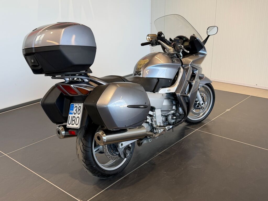 Yamaha FJR 2004 