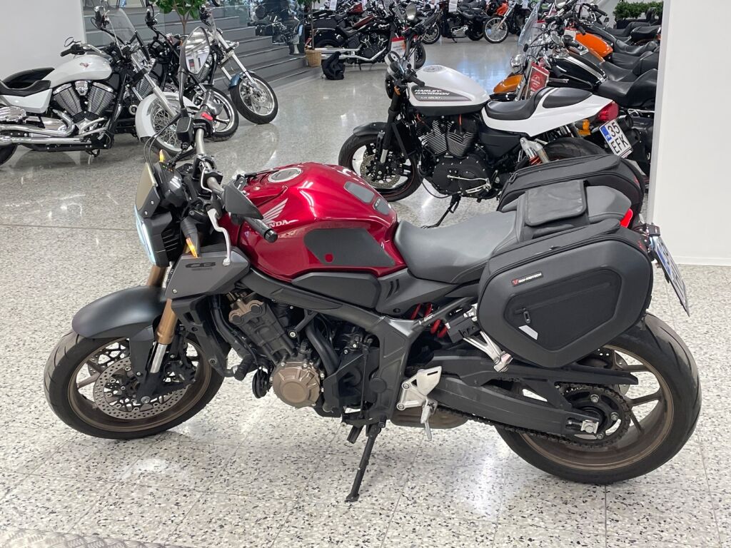 Honda CB 2023 
