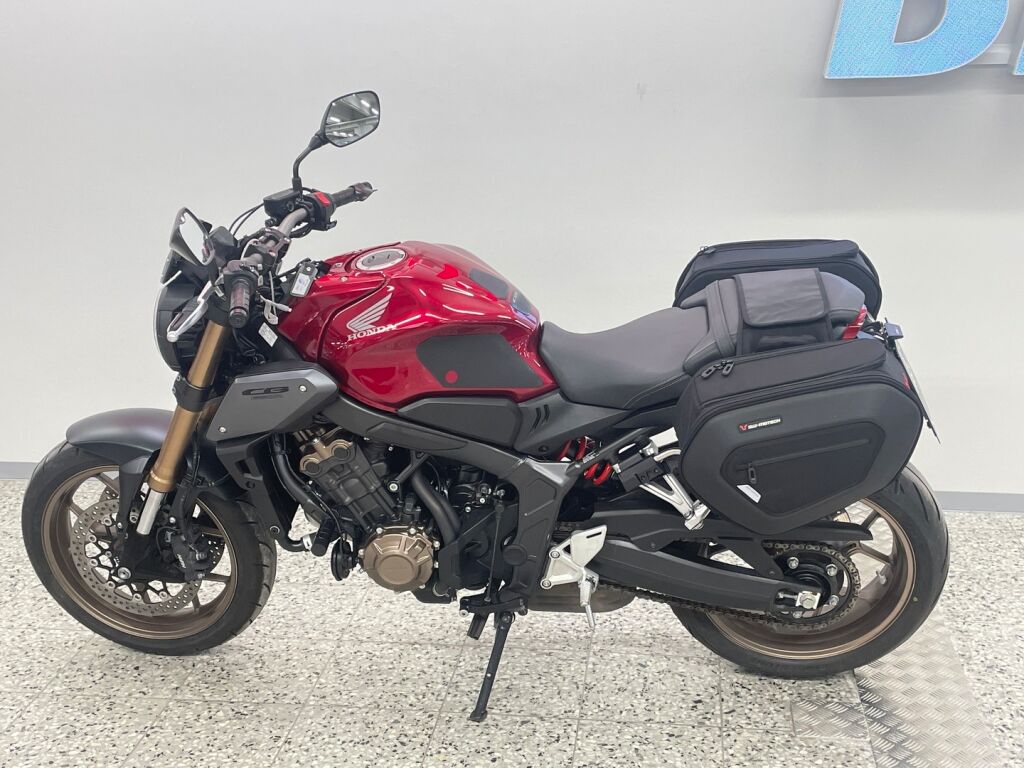 Honda CB 2023 
